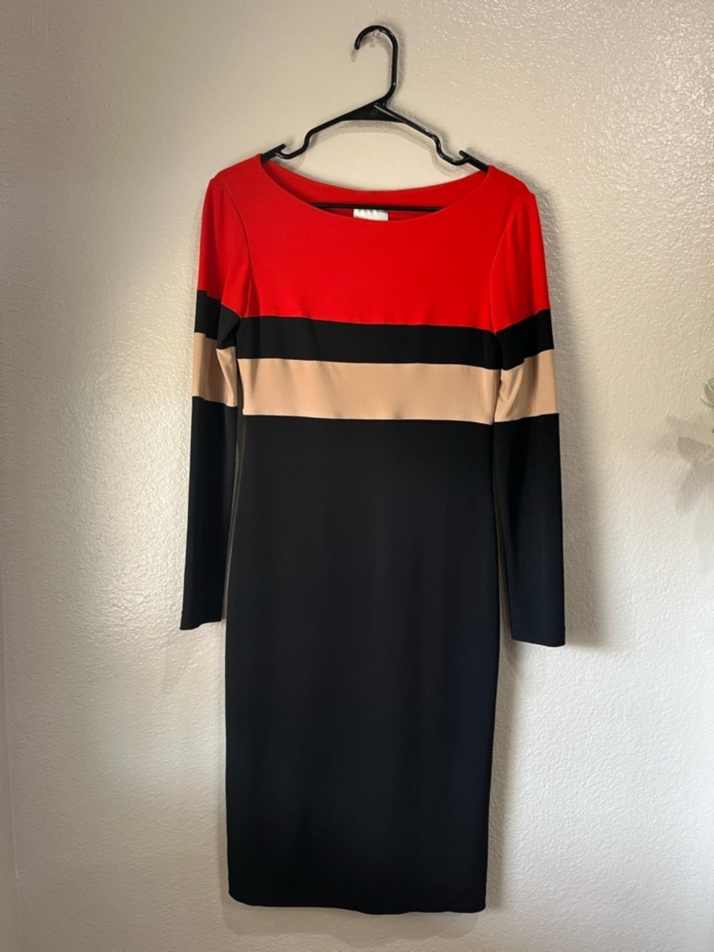 Donna Morgan Red, Black Tan Long Sleeve Sheath Dress Sz 4 Career Chic TC0231